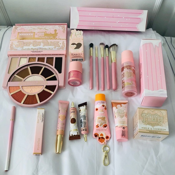 PLOUISE LUXURY 16 PIECE PINK BUNDLE 🌸🌸🌸🌸 - Picture 13 of 13
